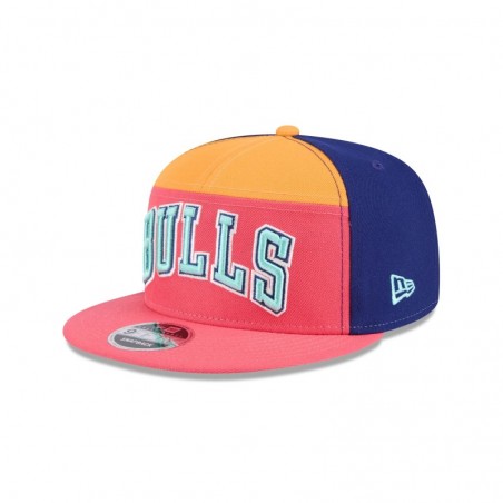 Chicago Bulls Coral Split Panel 9FIFTY Snapback Hat