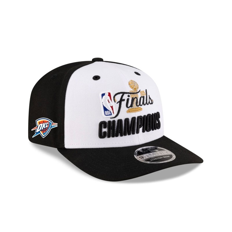 Oklahoma City Thunder 2025 NBA Champions Parade 9SEVENTY Stretch-Snap-Mütze