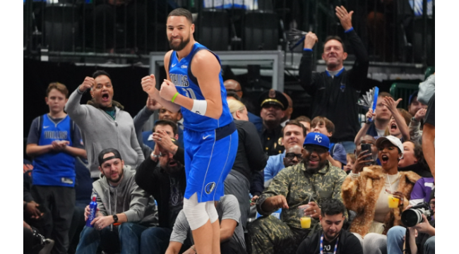 Thompson erzielt 26 Punkte, bewegt sich auf der 3-Punkte-Liste, als die Flagglosen Mavericks Jazz, 144-122 vorbei fahren