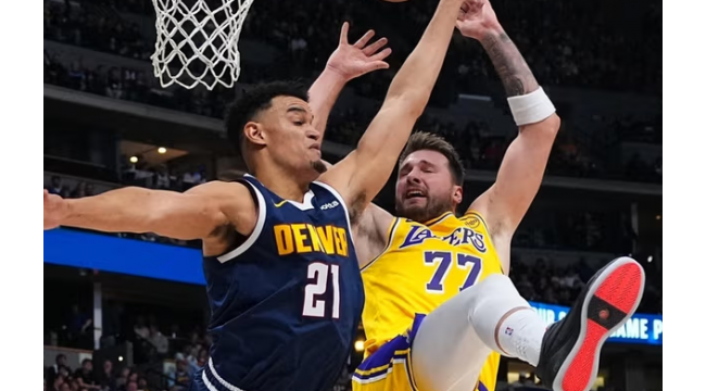 Doncic hat ein Triple-Double, als die Lakers an den kurzhändigen Nuggets vorbei, 115-107