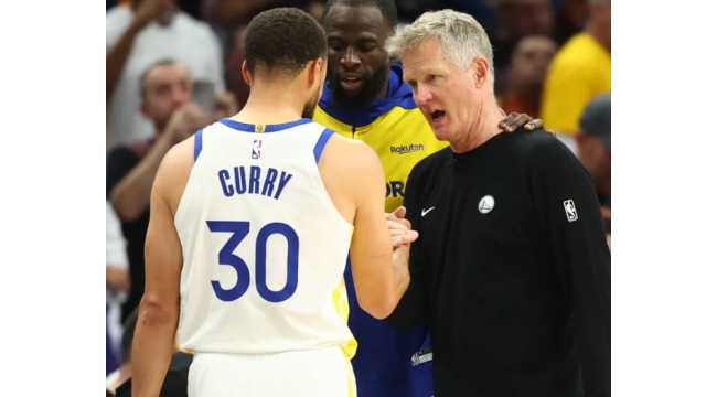 Steve Kerr diskutiert die Zukunft des Coachings mit Team Brass