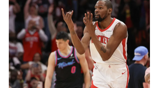 Nachdem Michael Jordan für Karrierepunkte passiert hat, besuchen Rockets Bulls Kevin Durant