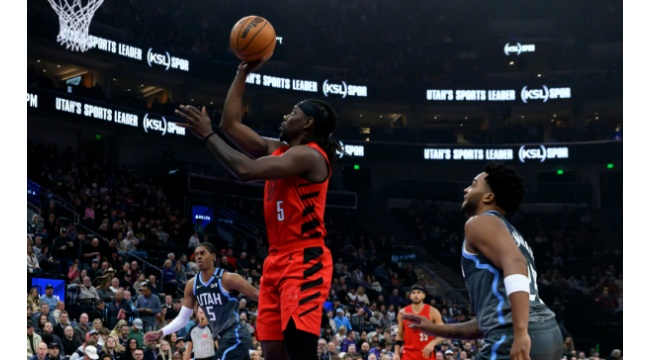 Holiday und Clingan steigern Trail Blazers auf 135-119 Sieg über Jazz