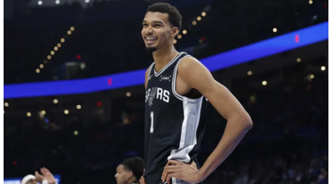 Victor Wembanyama gibt zu, dass er nicht erwischt wird, seine Highlights zurückzusehen