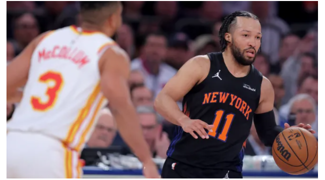 Knicks zerstören Atlanta Hawks um 51, setzen Playoff-Rekord mit 47 Punkten Halbzeit-Führung