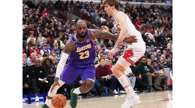 Luka Doncic erzielt 46 Punkte, als die Lakers die Bulls 129-118 schlagen