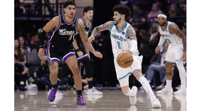 Lonzo Ball (30), Hornets stürzen Kings mit einer Barrage von 3s