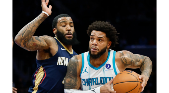 Hornets kämpfen von 22 nach unten zurück, um Pelicans 102-95 für den siebten Sieg in Folge zu besiegen