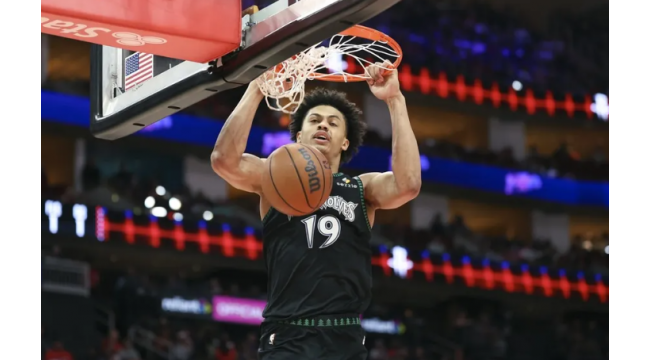 Timberwolves' Reserven nehmen im letzten Spiel das Rampenlicht und schlagen die Pelicans