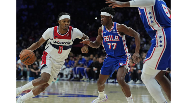 Embiid, George führen 76ers zu einem 131-110 Sieg über Wizards, die Trae Young im Handel mit Hawks zu erwerben