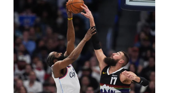 Nikola Jokic kehrt von Kniebeletzung zurück, um die Nuggets vor den Clippers zu führen, 122-109