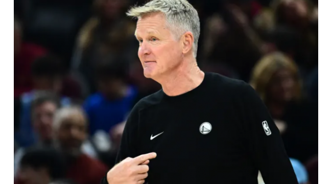 Steve Kerr wird nur die zweite Person in der Geschichte der NBA, die eine unglaubliche Leistung erreicht hat