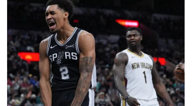 Pelicans verschwenden 20-Punkte-Führung, rebounden, um Spurs 104-95 zu schlagen