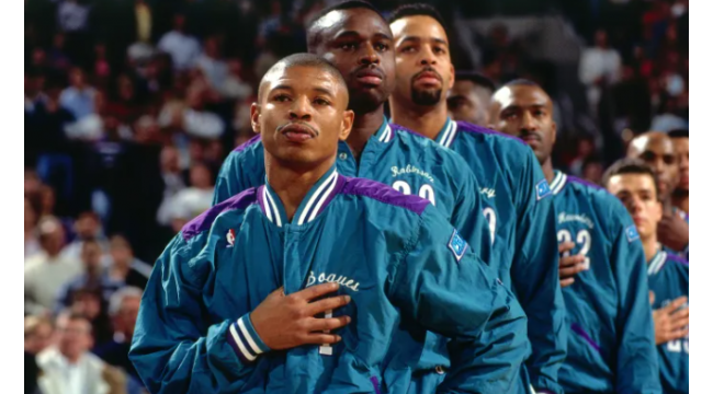Hornets bekommen Vertrauensstimmung von Franchise-Legende