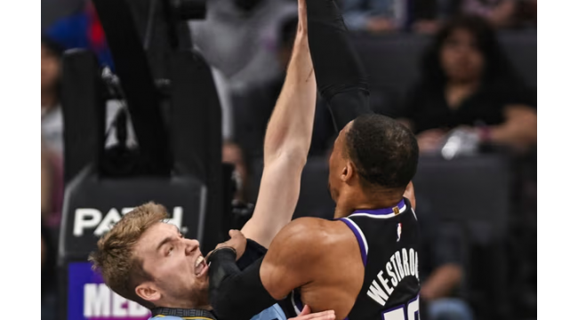 Grizzlies schlagen Sacramento 129-125, senden Kings zu ihrem zehnten schlimmsten Verlust in Folge