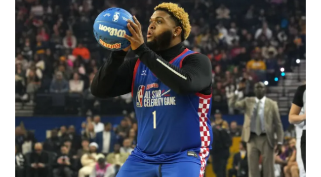 Druski und Caleb Williams teilen einen lustigen Moment beim NBA Celebrity 3-Point Contest